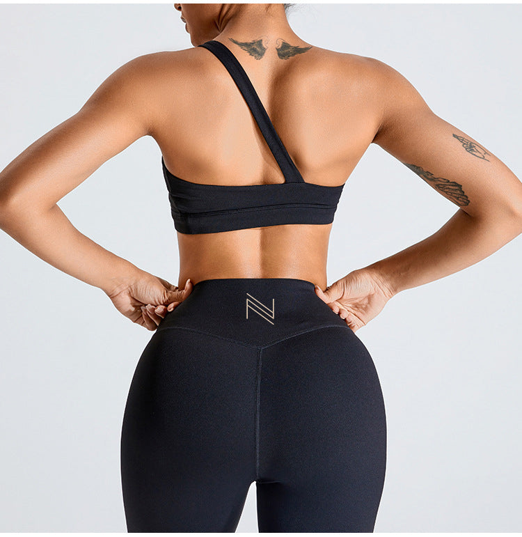 Clara Noir One-Sleeve Top