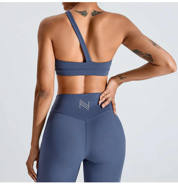 Clara Noir One-Sleeve Top